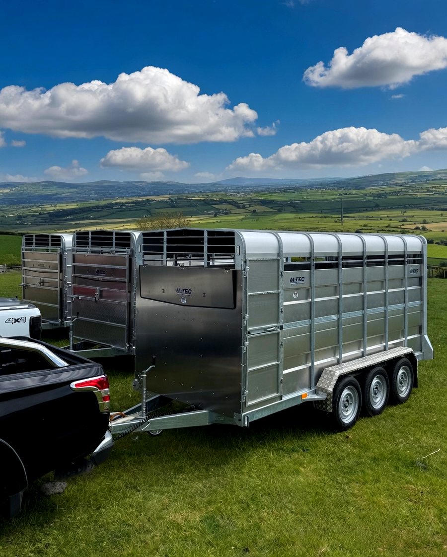 M-TEC flatbed tridem